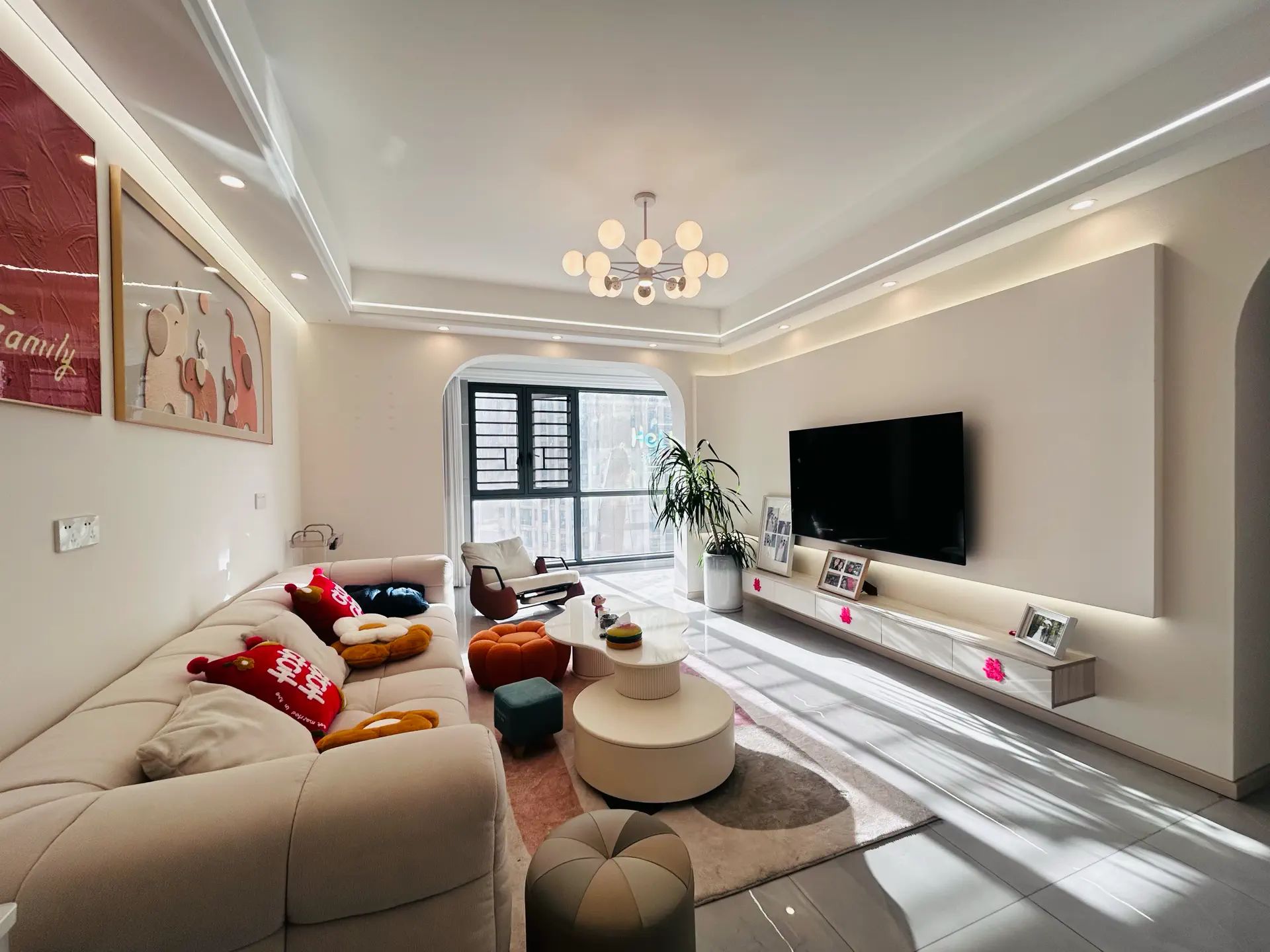 城南，南国明珠，精装三房两卫，户型方正，采光好，证满二，南北通透