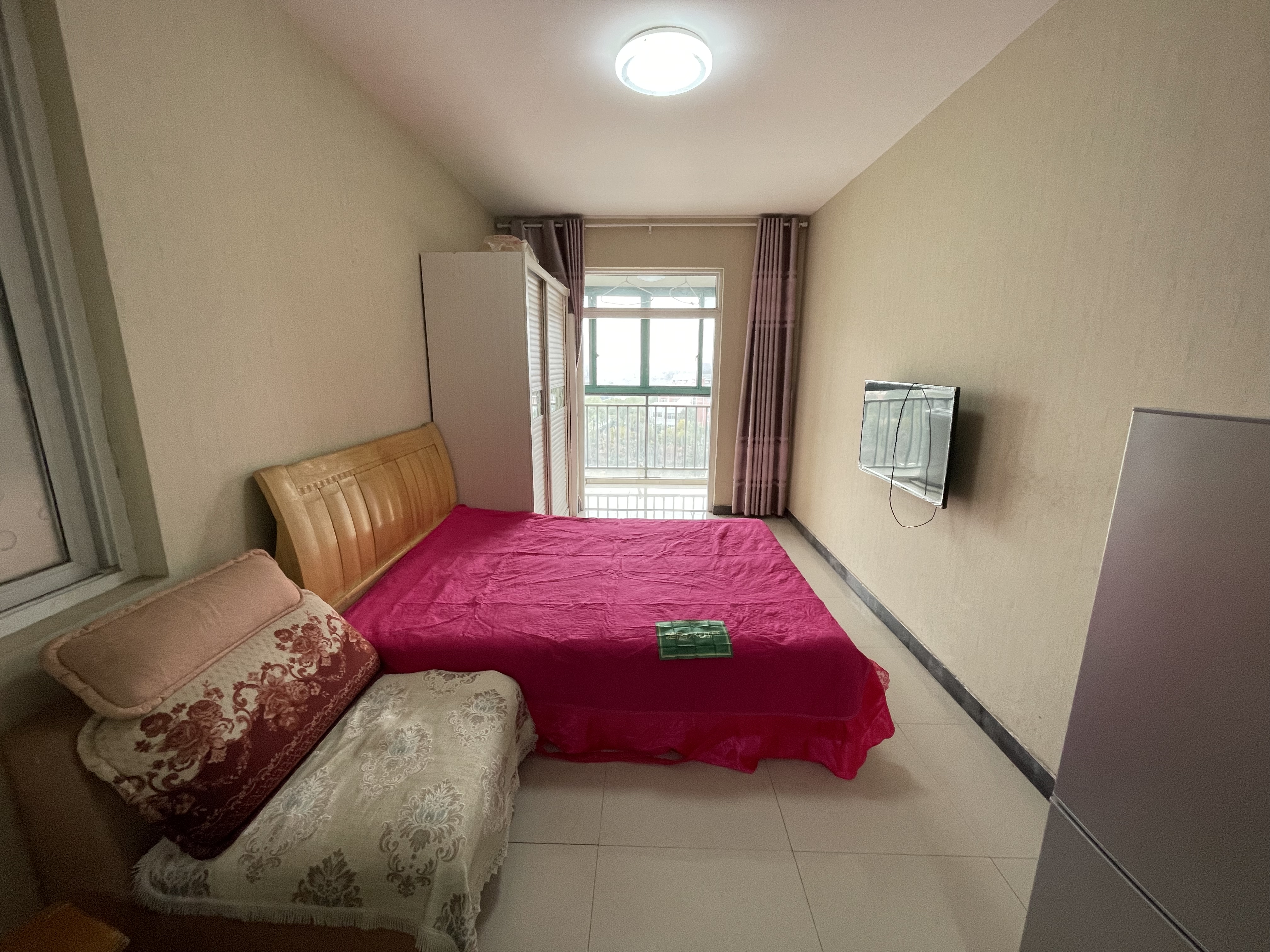 漫城林语 小户型 养老适合 陪读适合 朝南采光也好 一室一厅