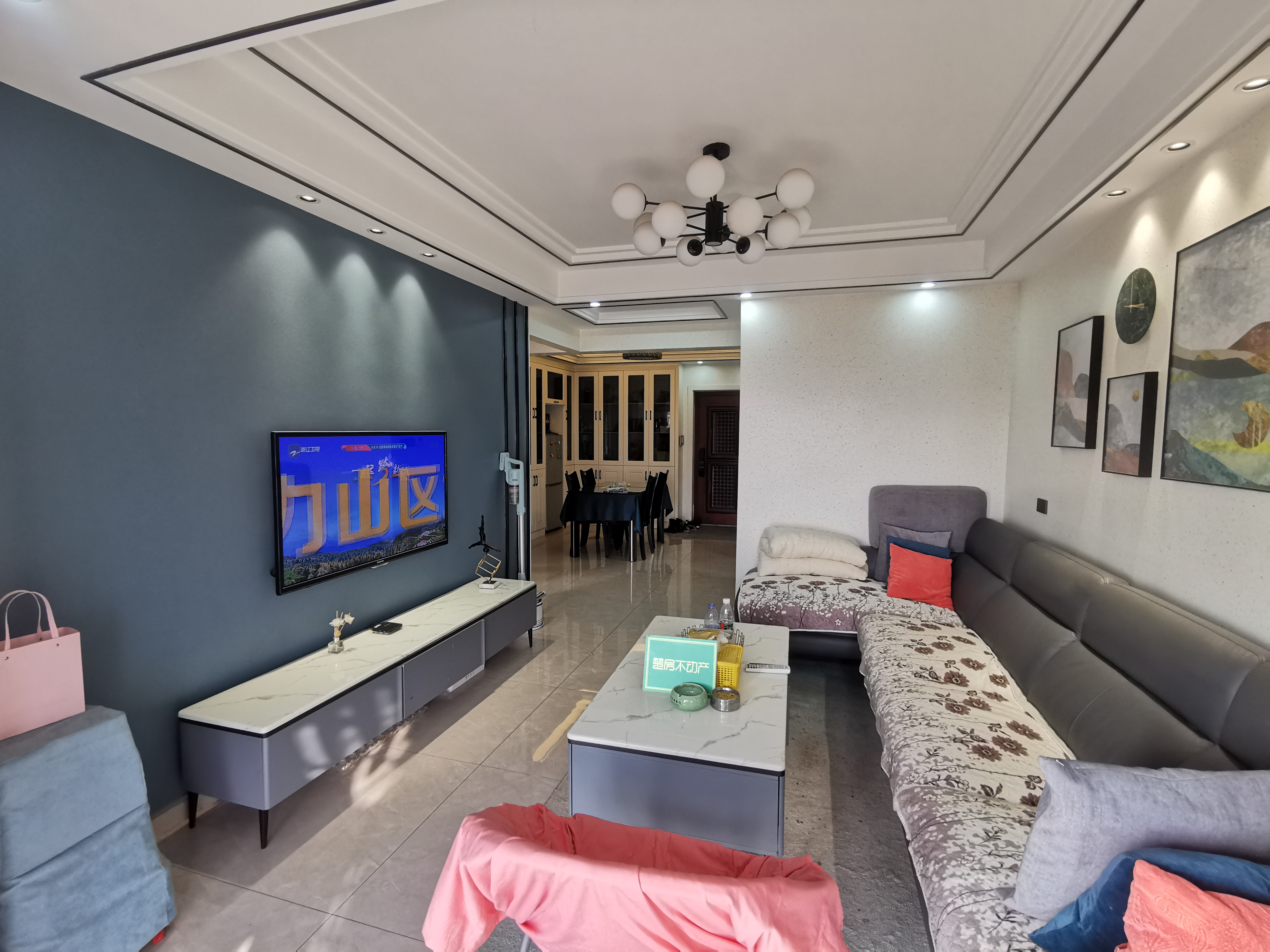 银湖城精装小三房全新装修全屋定制豪装刚需自住养老非常好看房 看