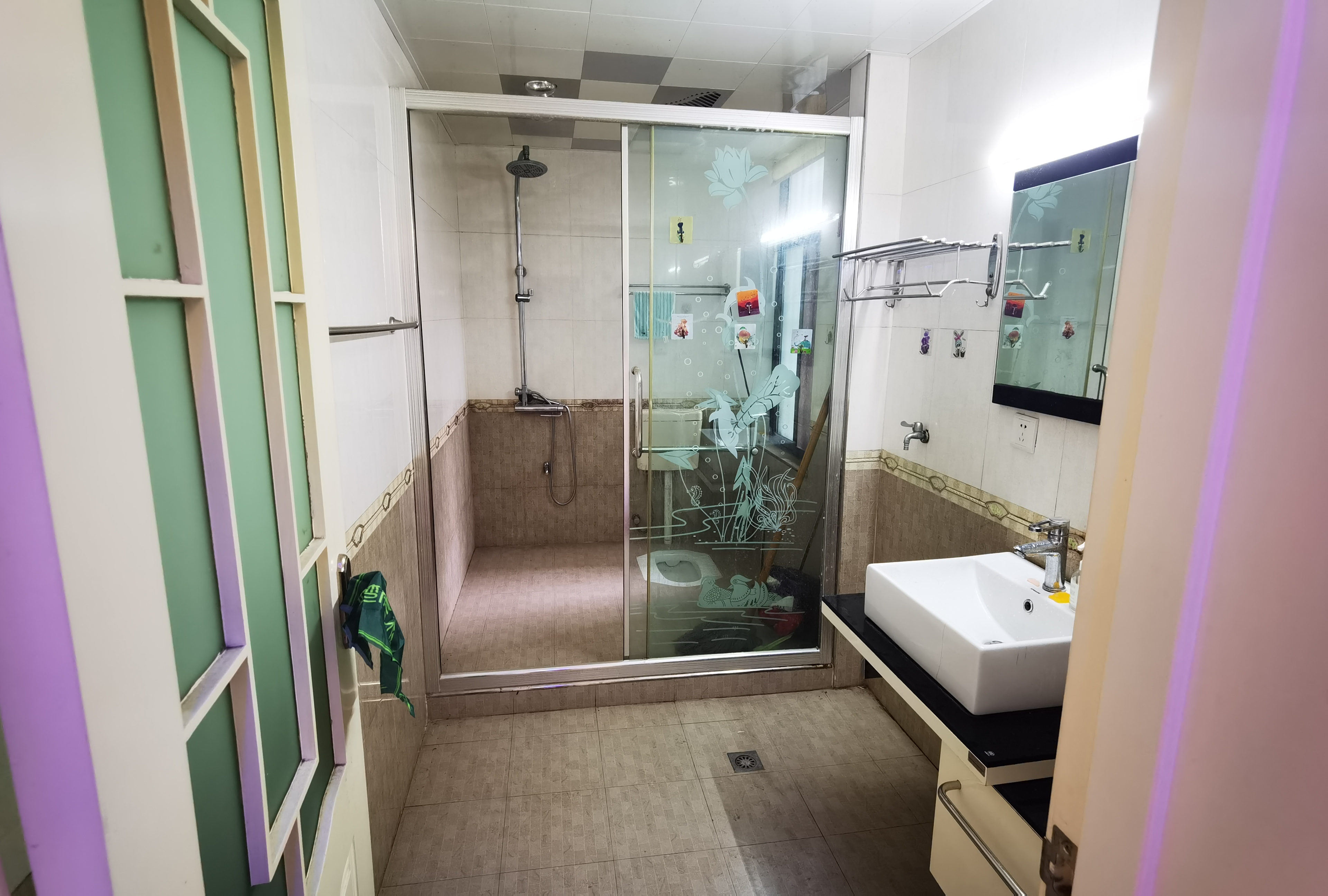 水岸人家忧质江景房精装大三房成色新家电家私全送税费低哟欢迎来电