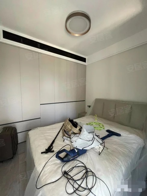 城南天花板，蓝天花园，纯人车分流，纯东边户，豪装三房