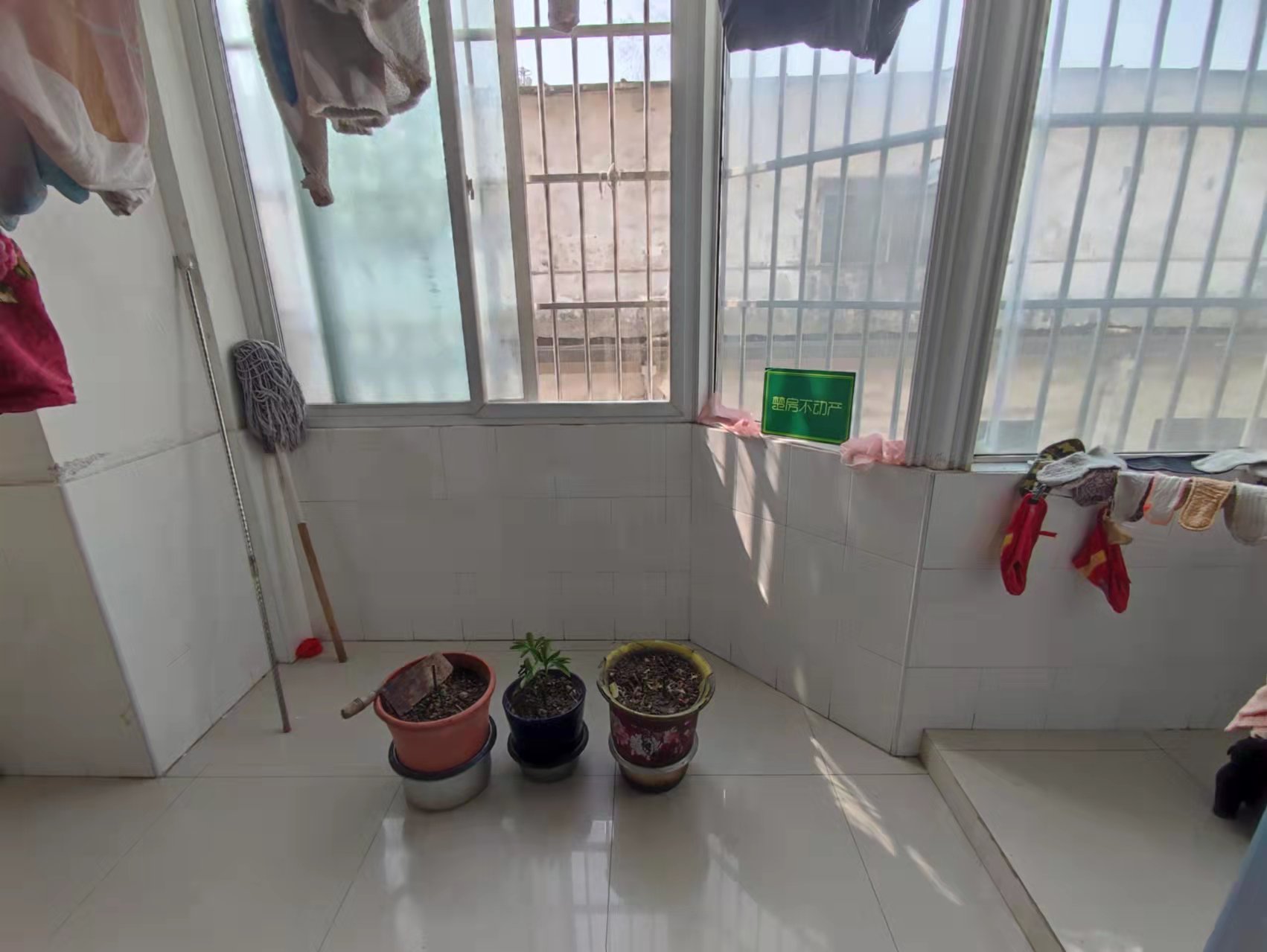 钱沟菜场世纪阳光城步梯4楼不动产证在手满2急卖