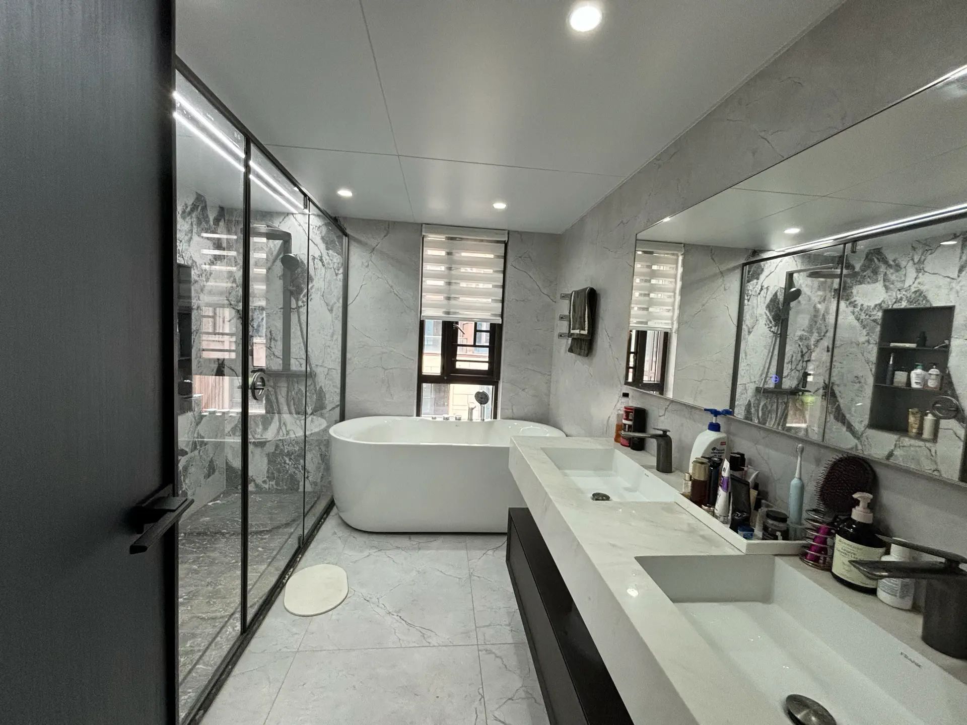 诚心出售，祥生观澜府，联排别墅，9.9成新，豪装，入住3个月，证满二