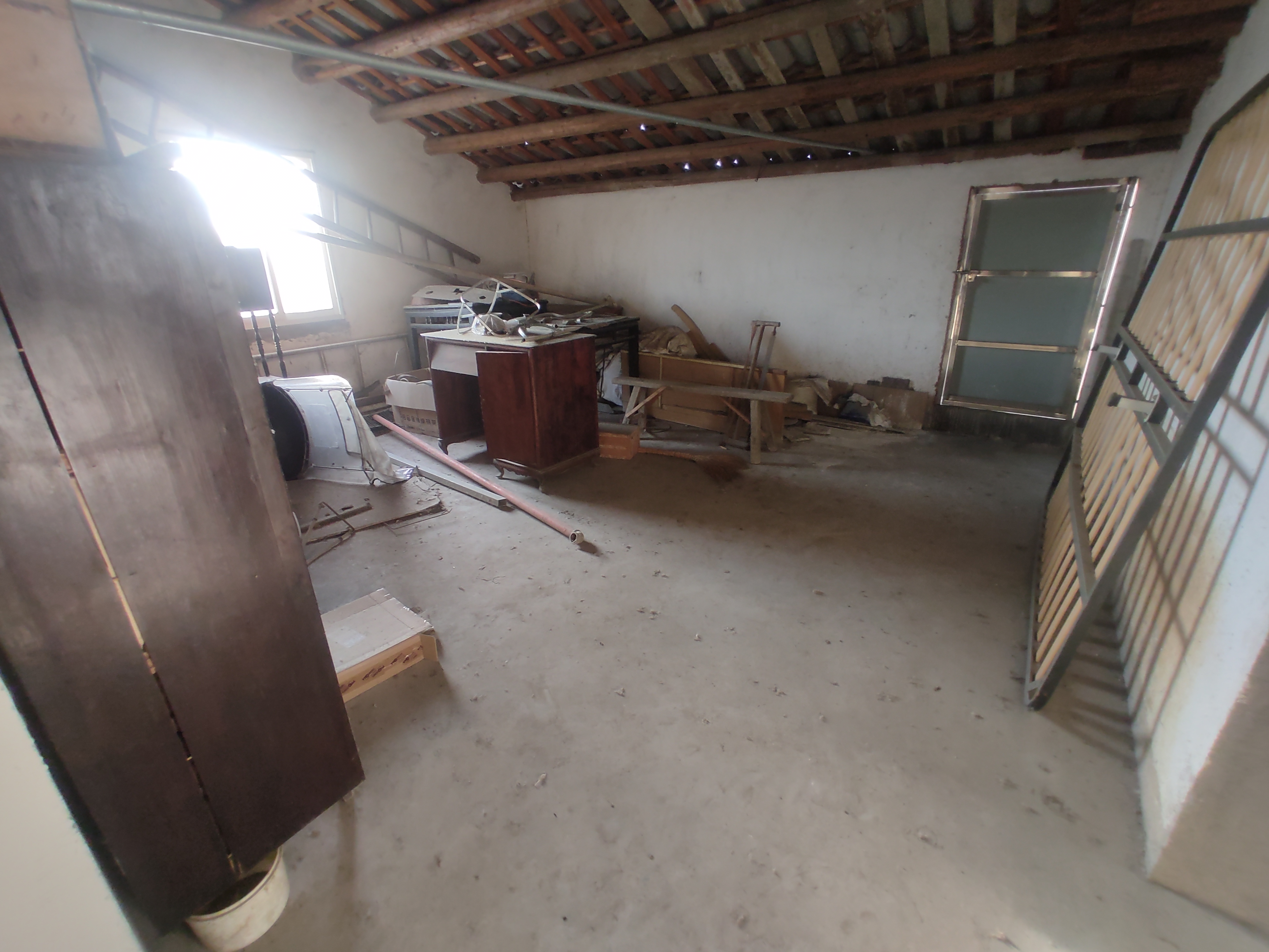 仙源學笑旁精装两干四层私房10个房间有出场诚意出售