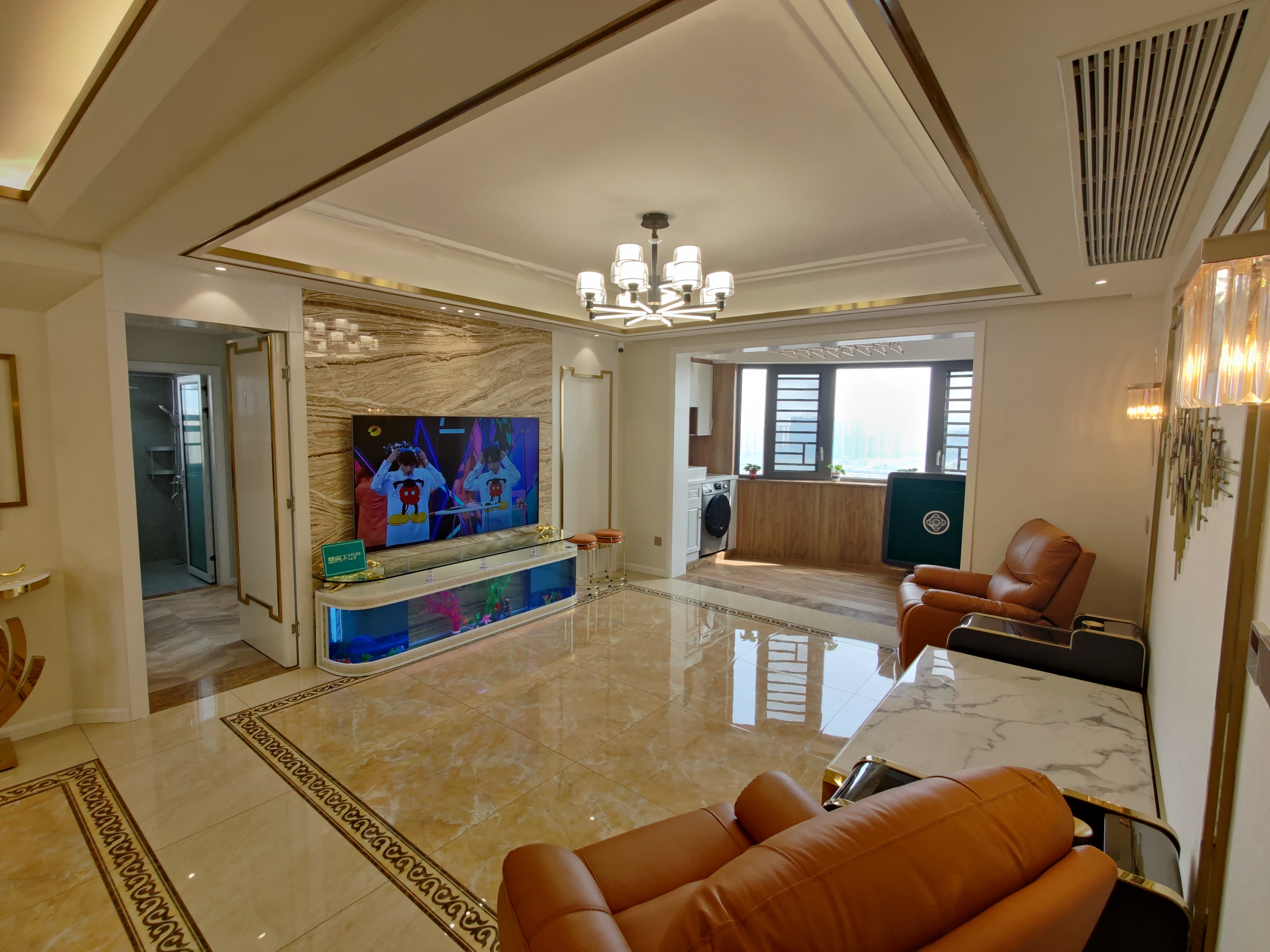 御台公馆全屋定制全屋品牌家私家电一天未住全屋中央空调有赠送面积房东亏本卖