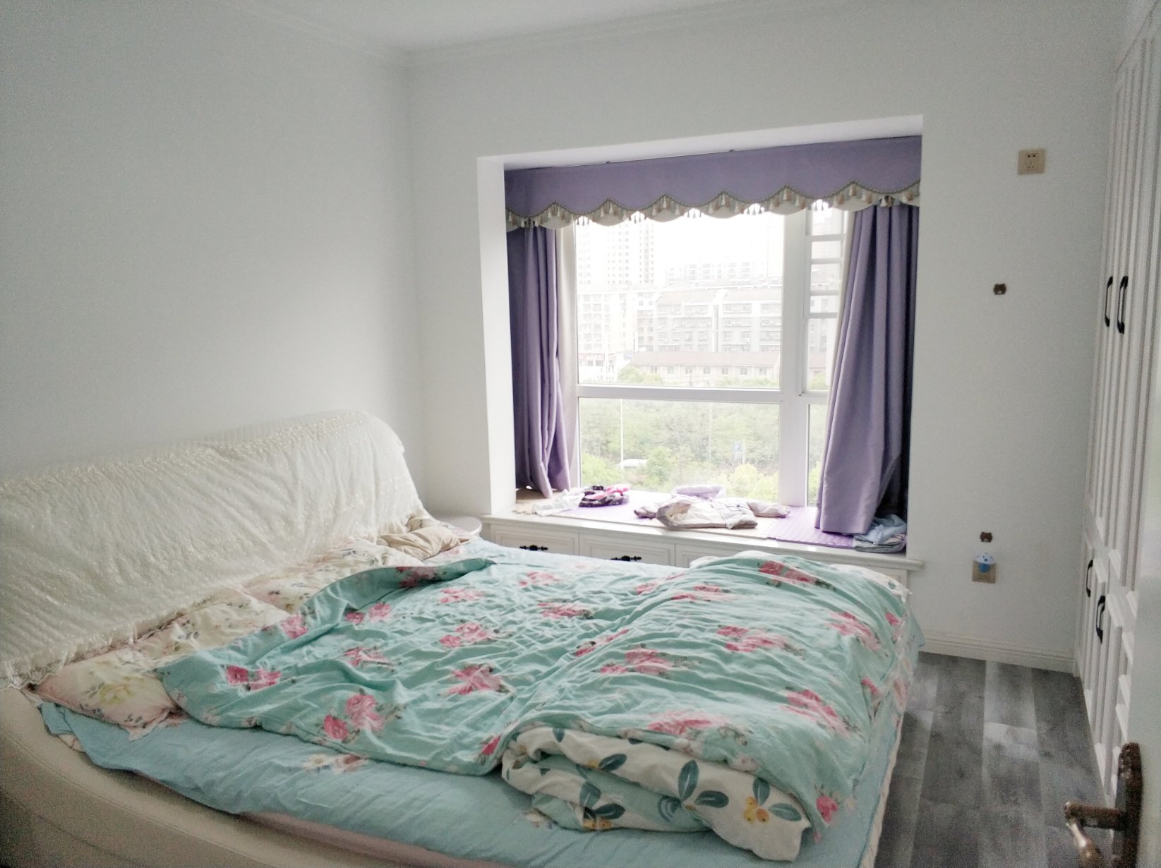 福星城美式豪装风格 两房朝东 主卧朝南 装修是亮点