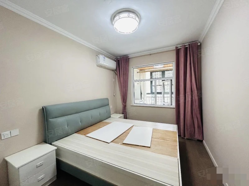 和合国际五期，精装四房，满二，单价5800，电梯10楼，好楼层，边户，