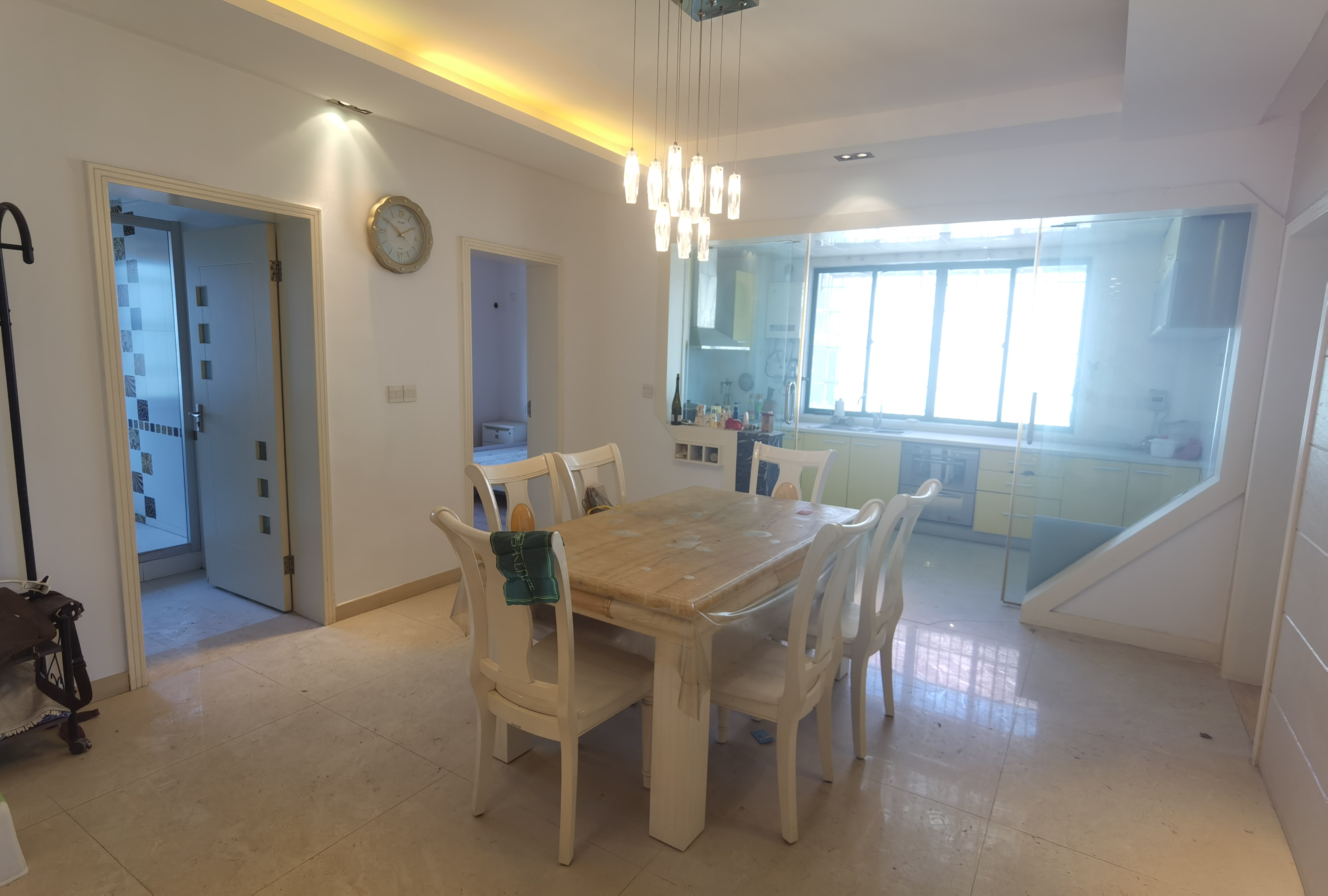 仙河城市花园大四房旁边就是武商出行方便看房也方便欢迎来电咨询