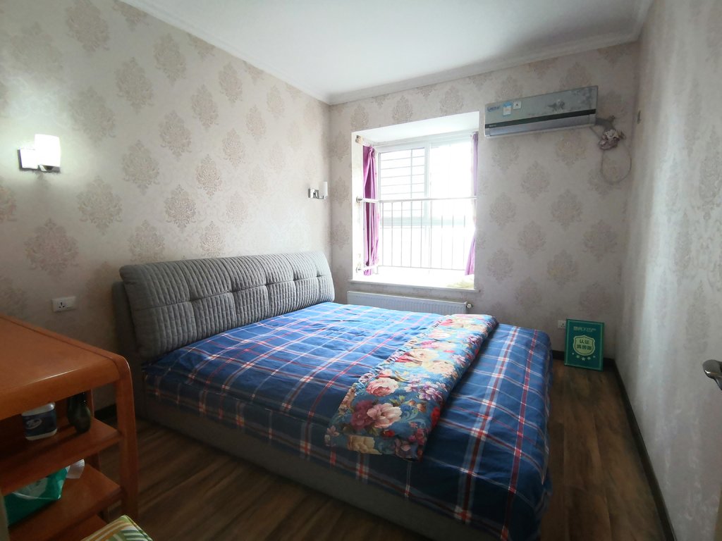 翰林公馆好房出租精装两房全屋复合地板实木家具暖气片家电齐全拎包入住