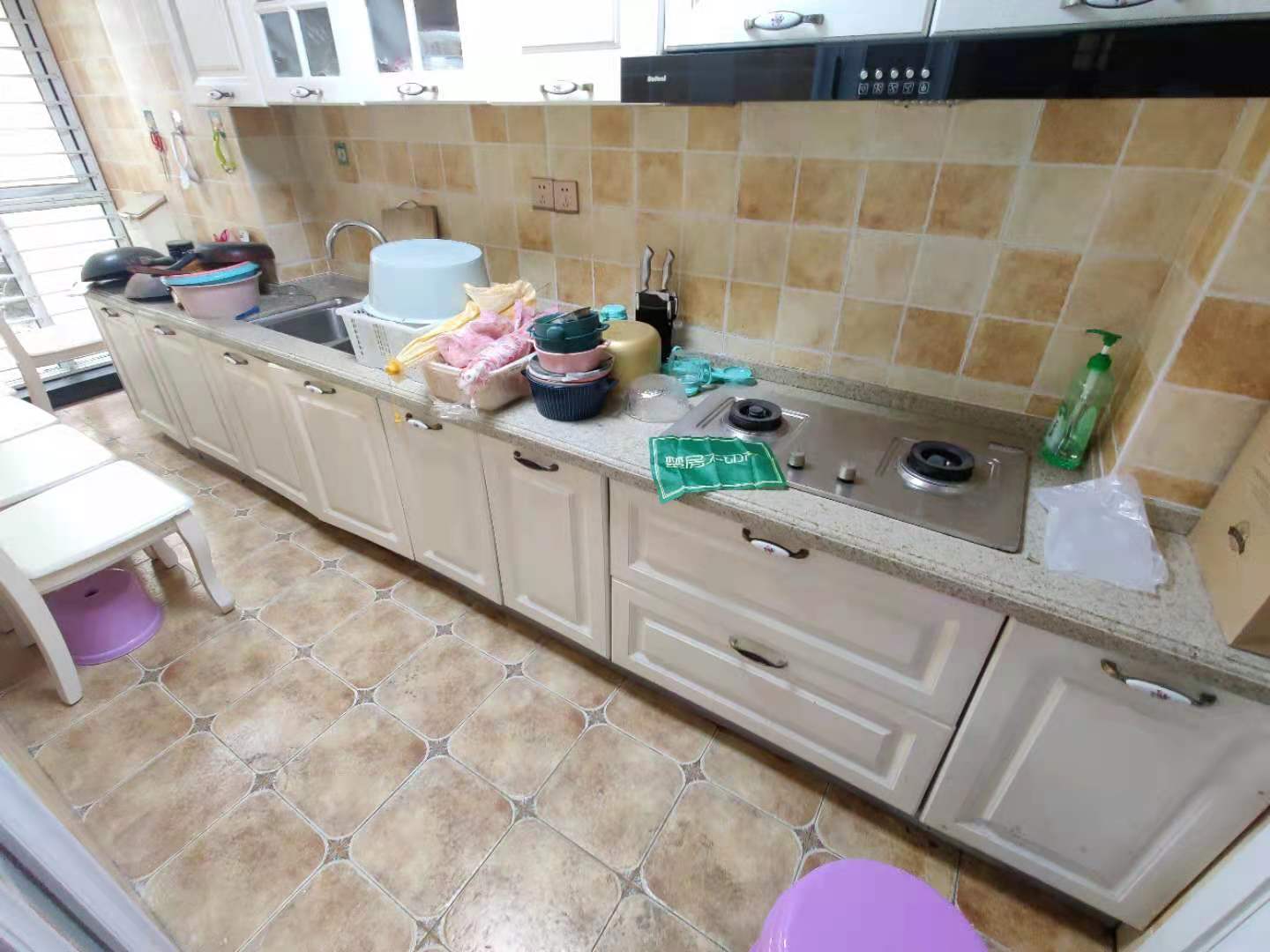 绿地华庭香格里拉复式带院子精装修没怎么住大阳台带车库看房方便