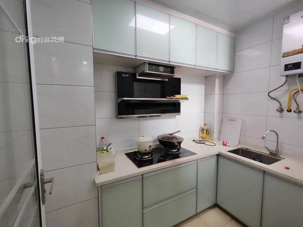 老城区仙下河旁，康湾精装两房，自住，出租，过渡均可，看房方便