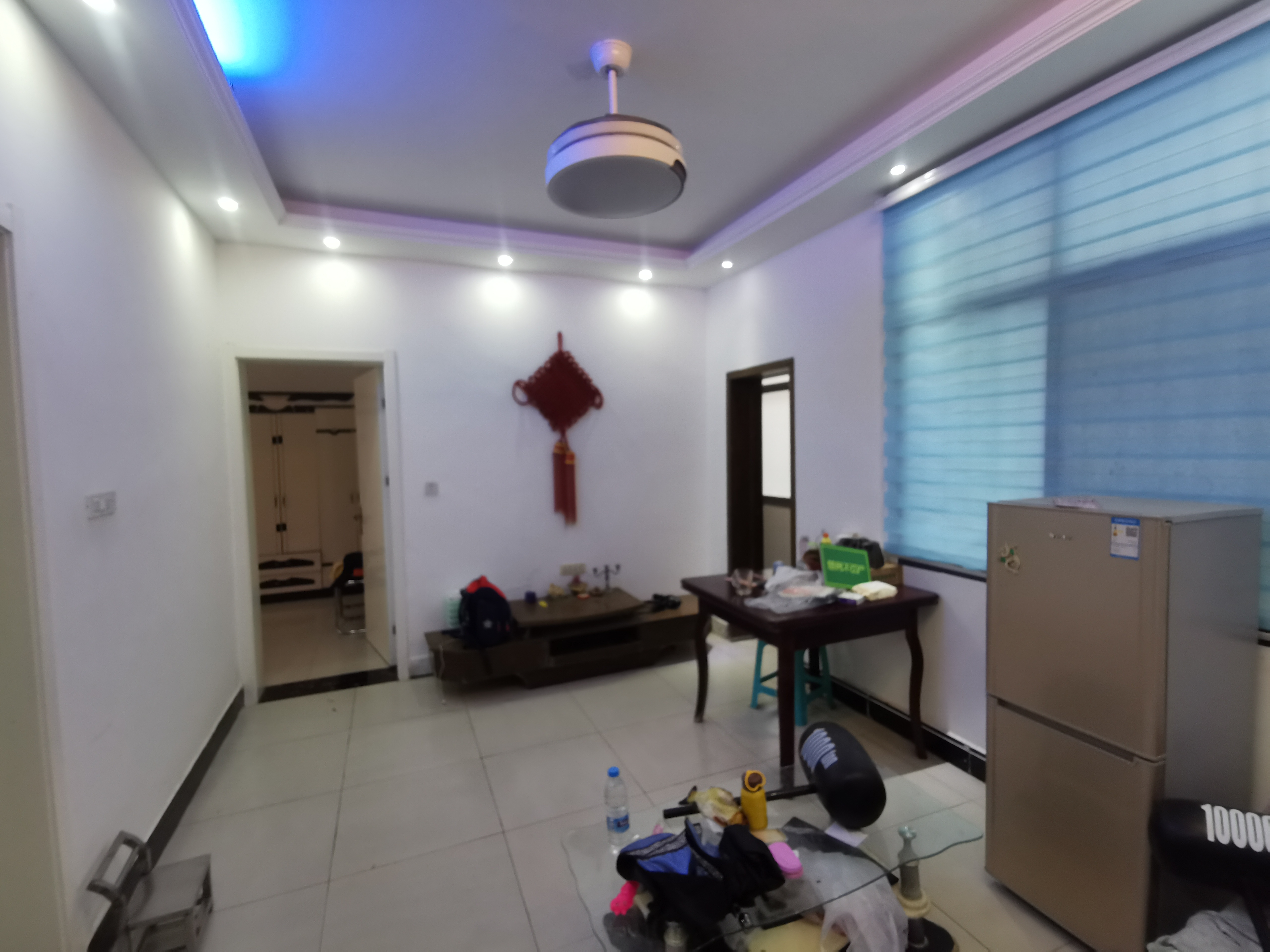 西桥三医院旁 建材公司宿舍三室新装修了的 拎包入住看房方便