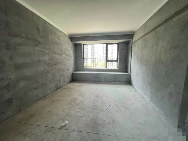 捡漏，城南，吾悦广场，边户，4楼，3房2卫现房，单价5700