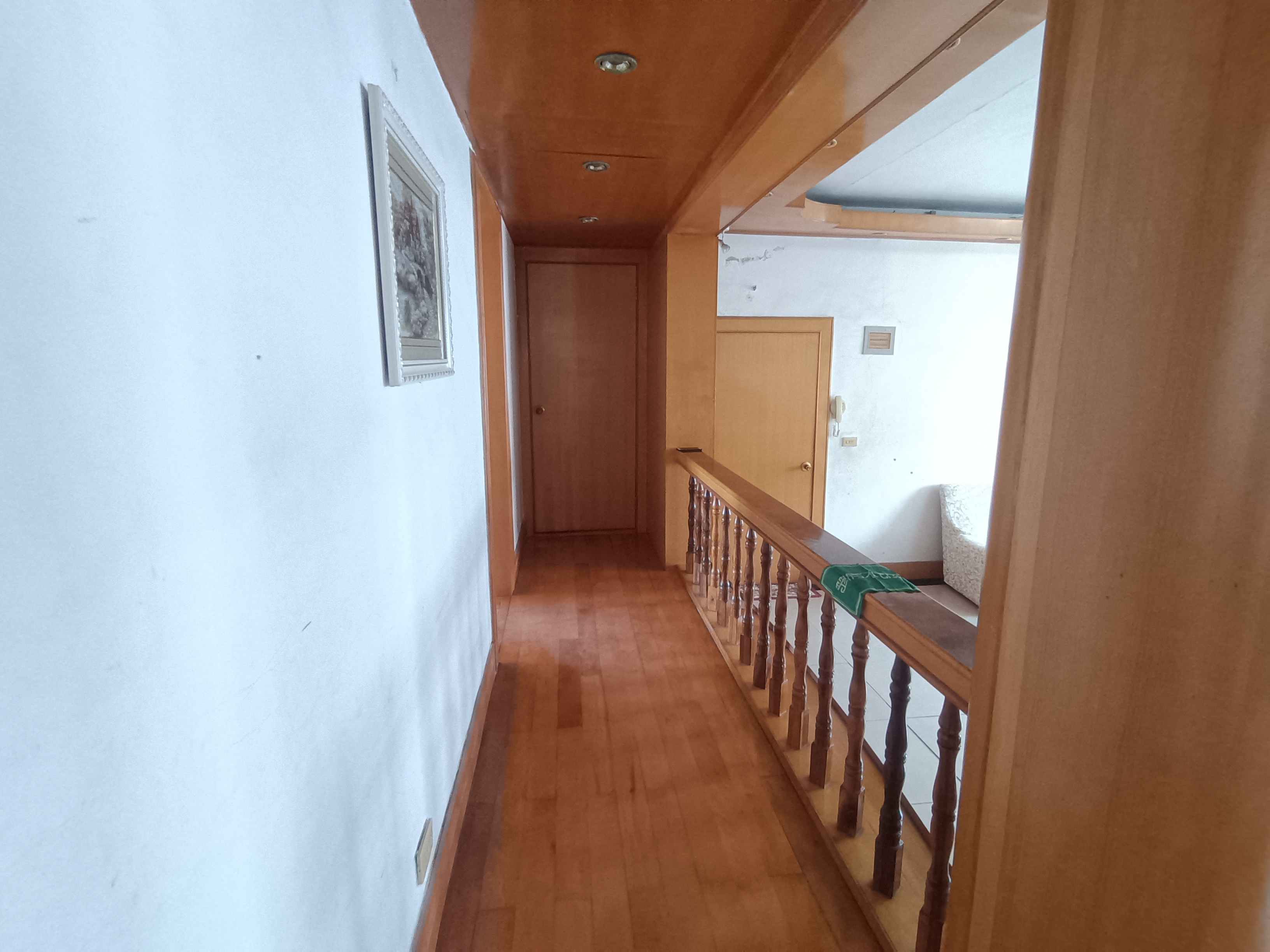 复州花园好楼层三房老证诚意出售