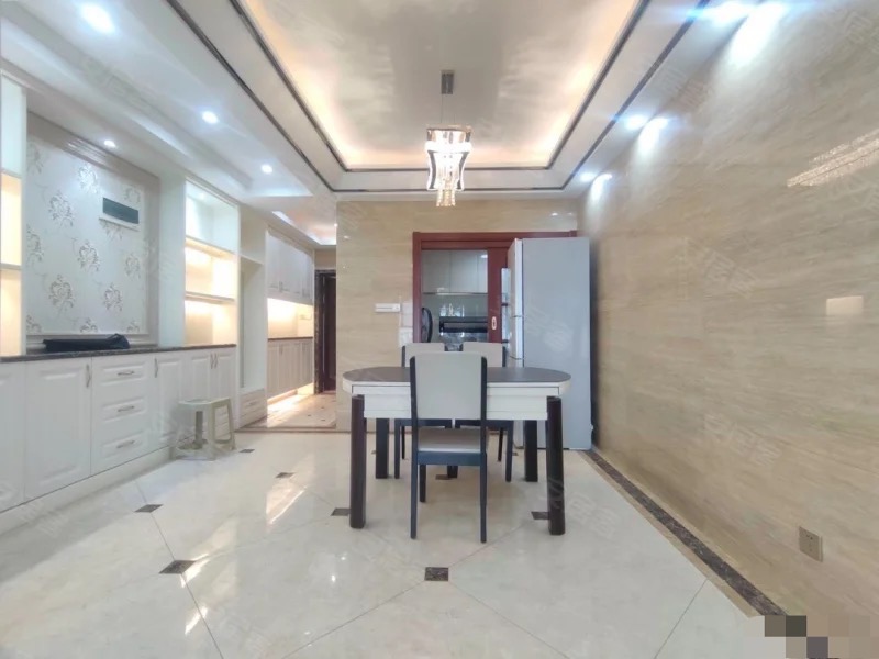 捡漏，新城壹号，降价了，精装大三房，证满二，成色新，中间好楼层