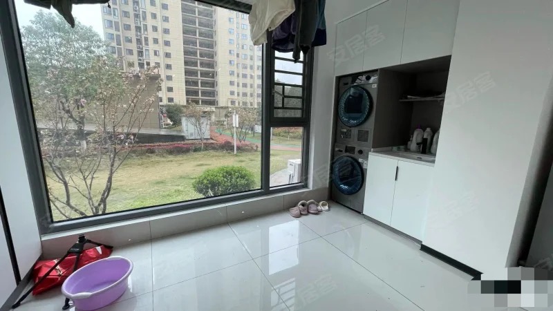 捡漏，沔阳清华园1楼，带架空，赠送130平，适合搞托管楼下就是城南新二中二小，证满二