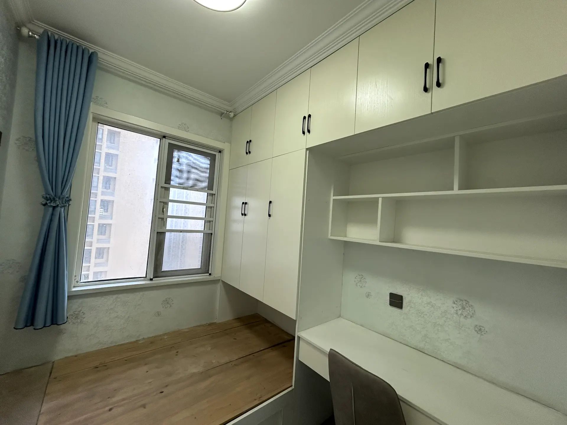 城南，森林国际城，湖景精装三房，中间楼层，一口价47.5万，证满二