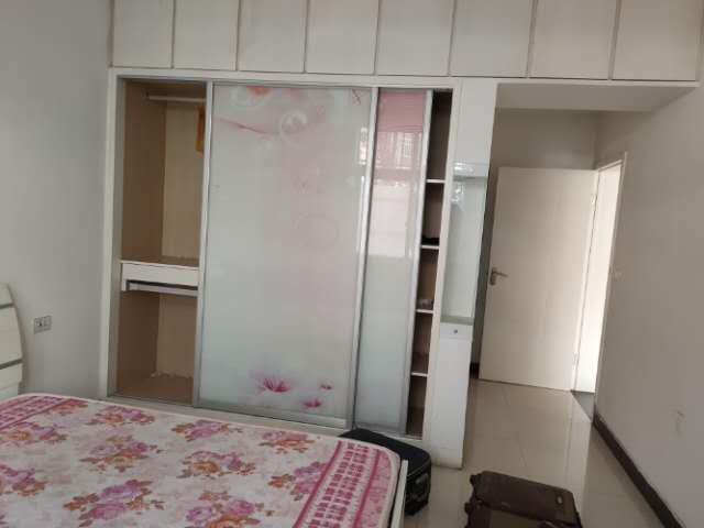 实验二小旁边世北春花园 南北通透 采光好 可按揭