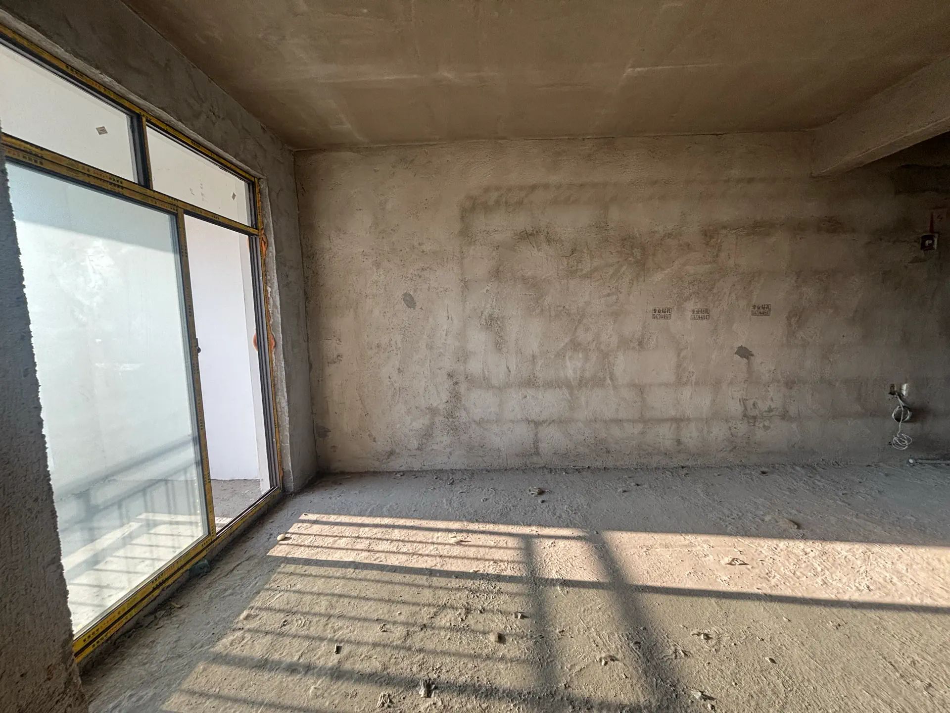 沔阳天泽园，小户型，毛坯2房，好楼层，采光好，证满二