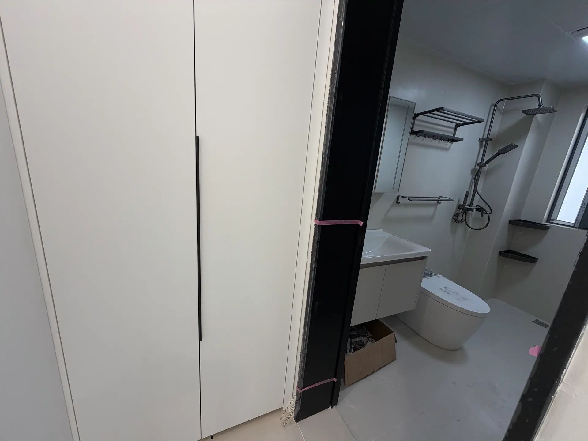 诚心出售，吾悦华府，精装三房，好楼层，一个车位，南北通透