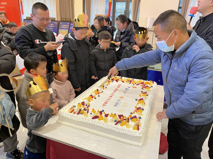 邻里同乐丨交投·满庭春业主生日会&家电拍卖会温情绽放！