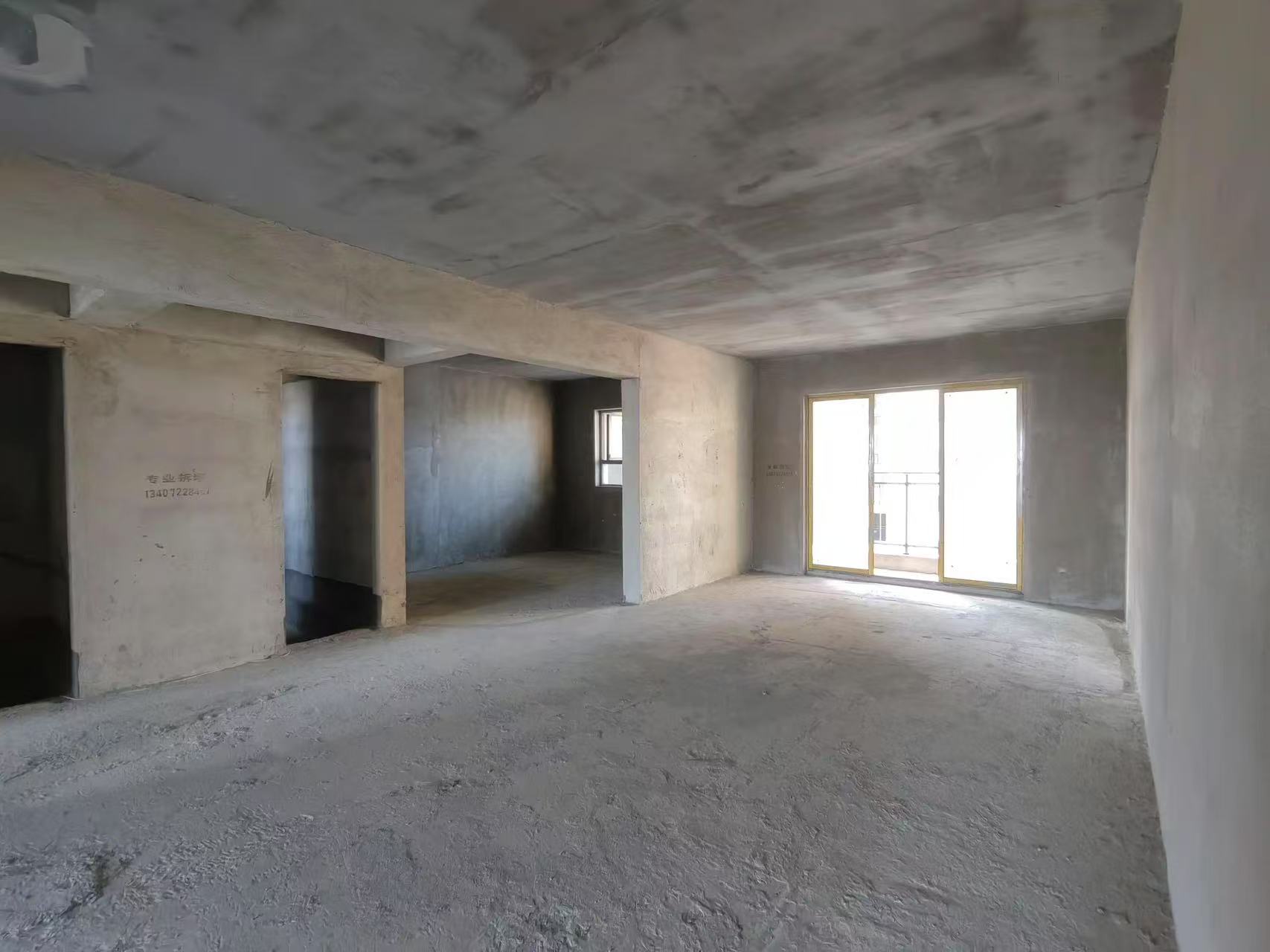 捡漏，城南，元泰未来城C区，单价3700毛坯，好楼层，诚心出售