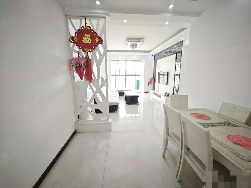 333，城南，森林国际，精装小三房，南北通透，业主诚心出售，证满二