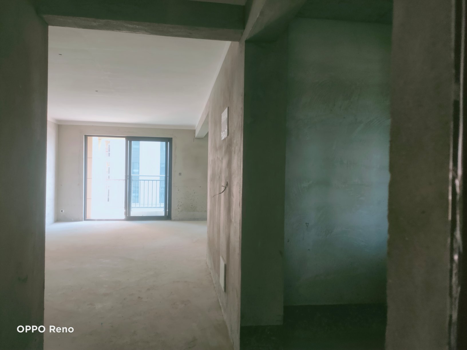 祥生观澜府，电梯江景房，超大空间4房2厅2卫1厨1阳台。