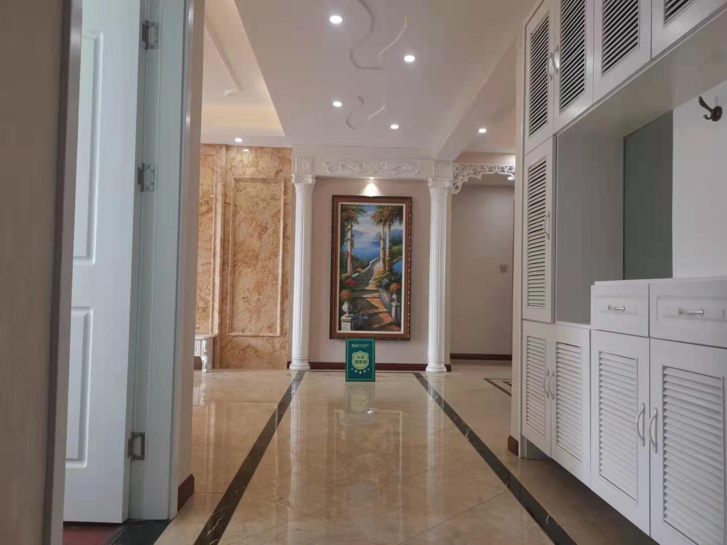 城南沔阳公馆精装大3房装修未住证件在手看房方便