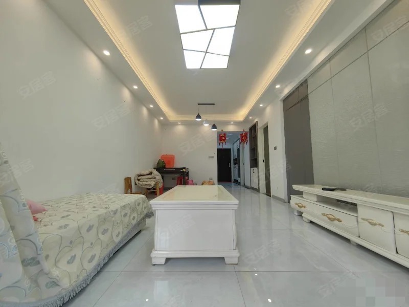 189，捡漏，房东亏本出售，和合国际，精装小三房，好楼层，老证，南北通透，配套成熟