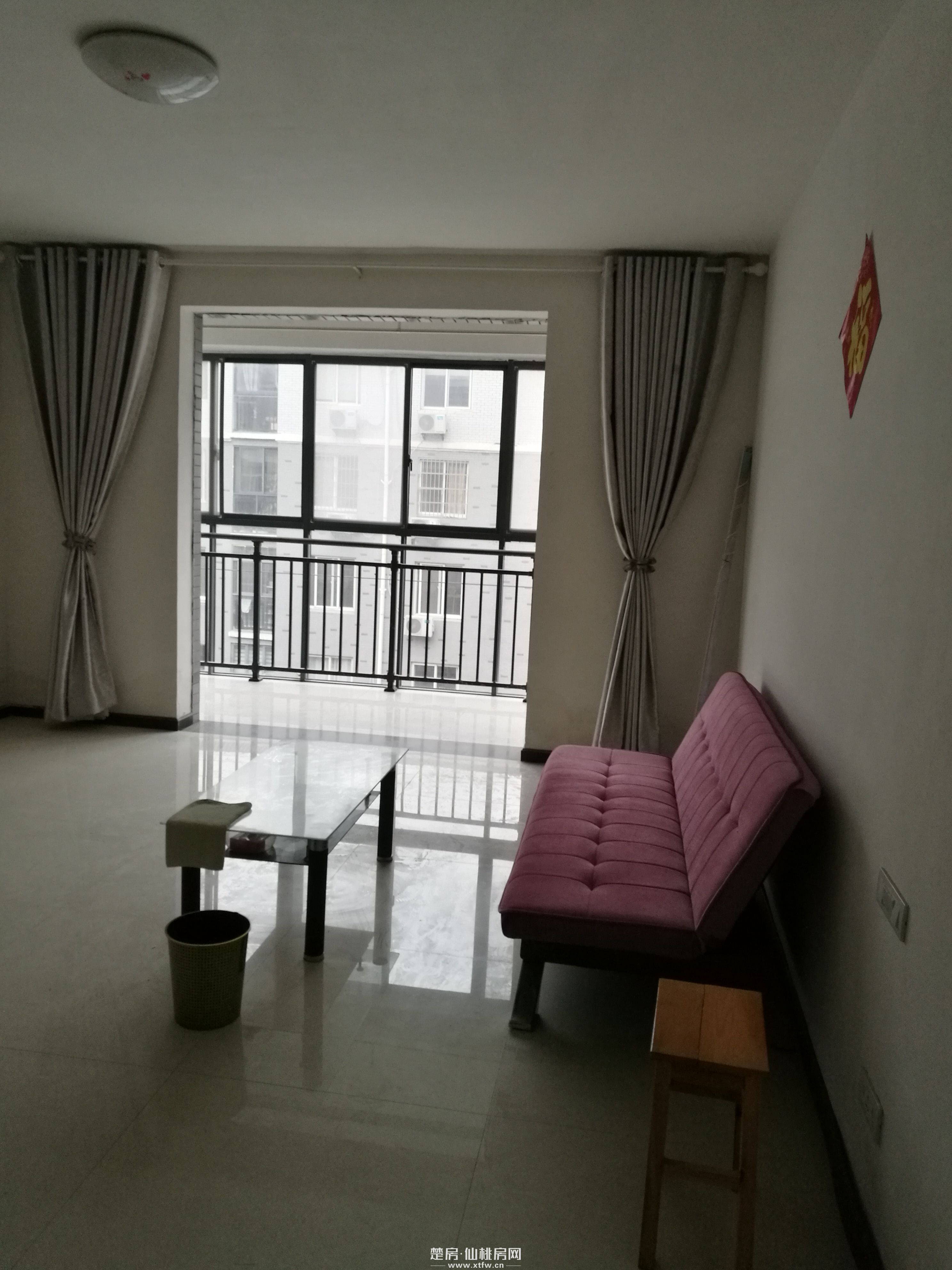 新城一号对面刘口社区三室二厅