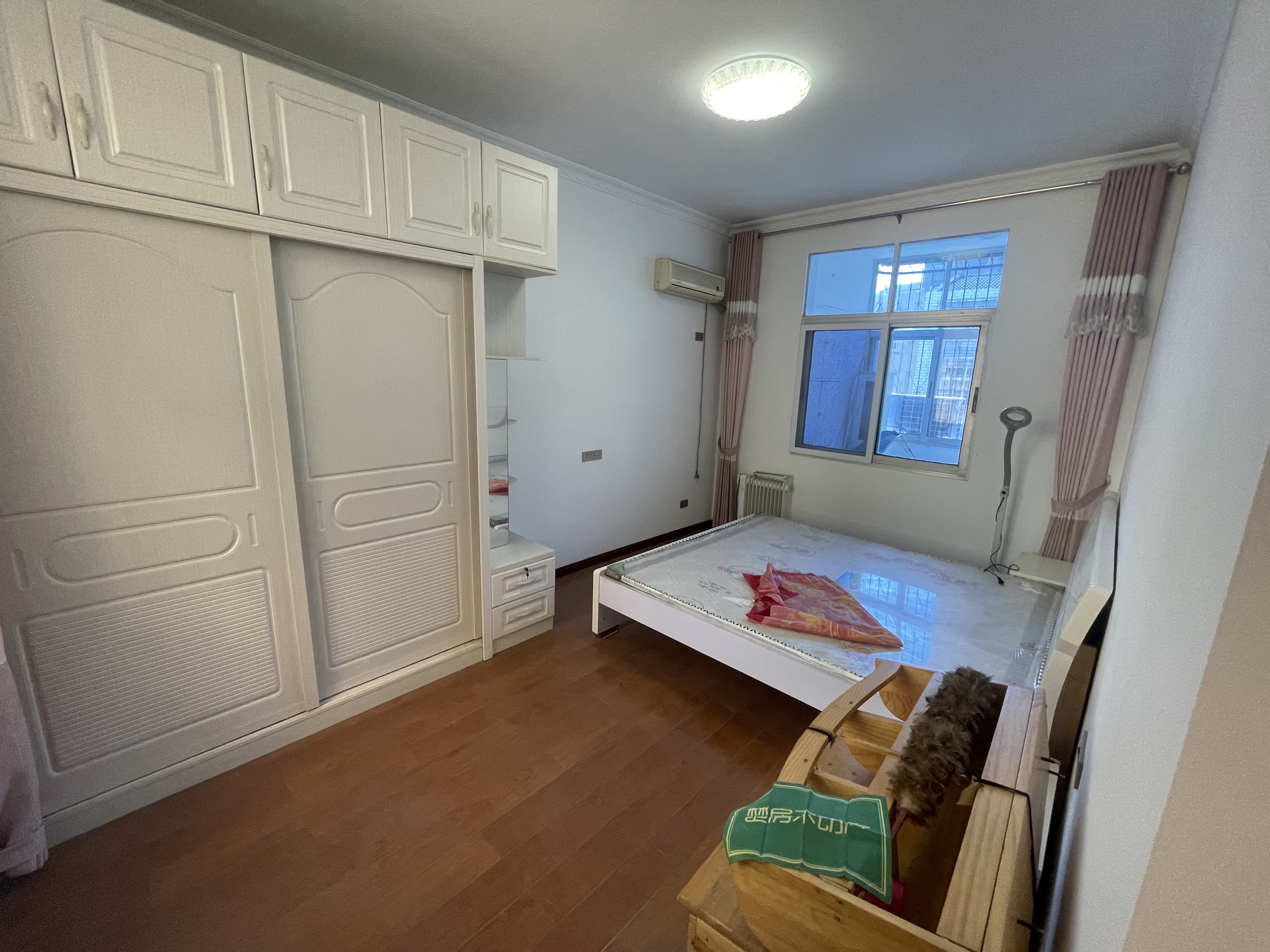 农委宿舍四房武商对面步梯好楼层新装修采光好小区院子大好停车