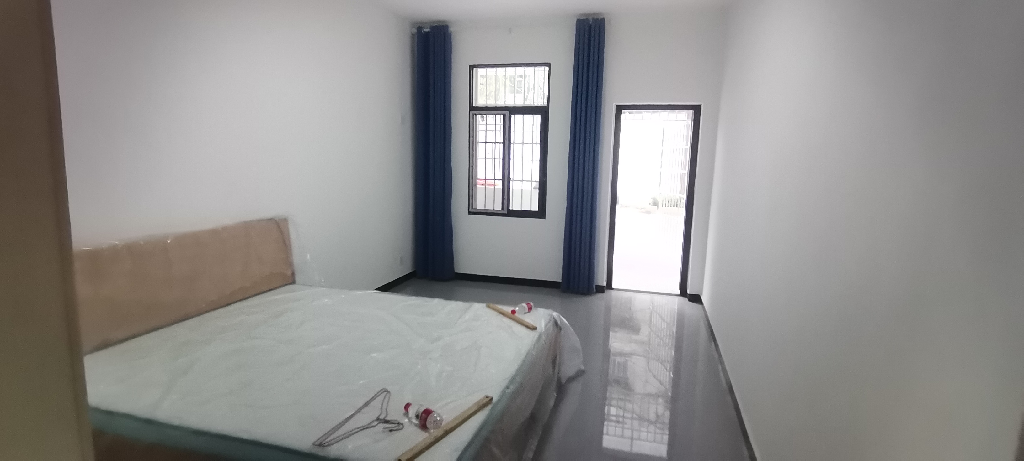 金属材料公司宿舍小区有出场好停车.房子成色新