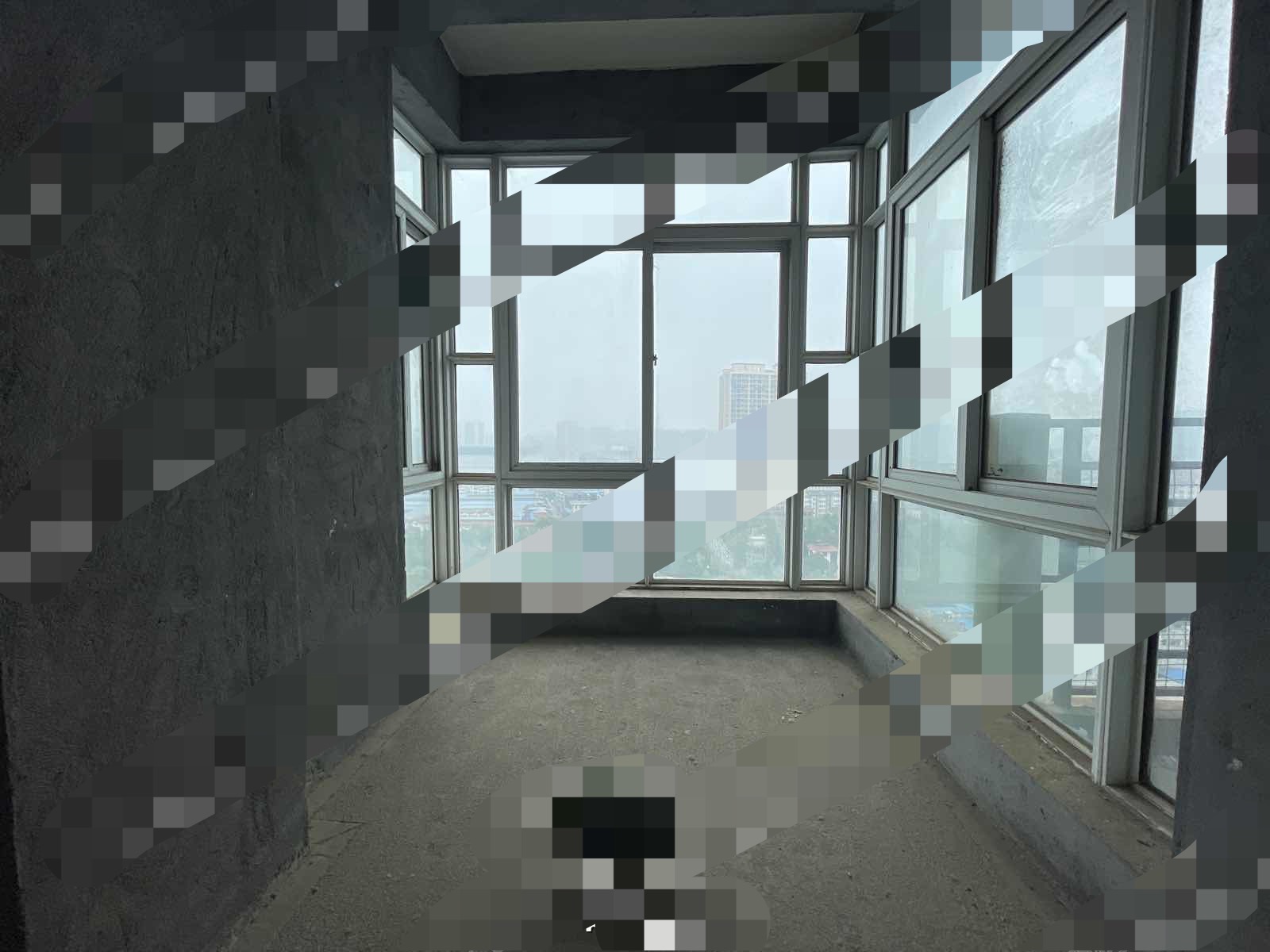 武商附近，电梯房，毛坯三房，单价2800，证满二，诚心出售