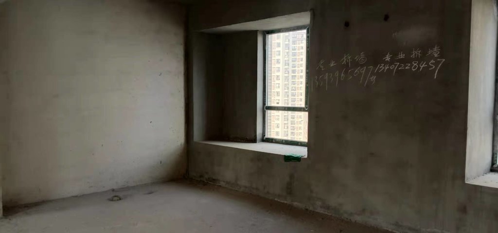 和合国际五期毛坯三房小区环境好人车分流看房方便