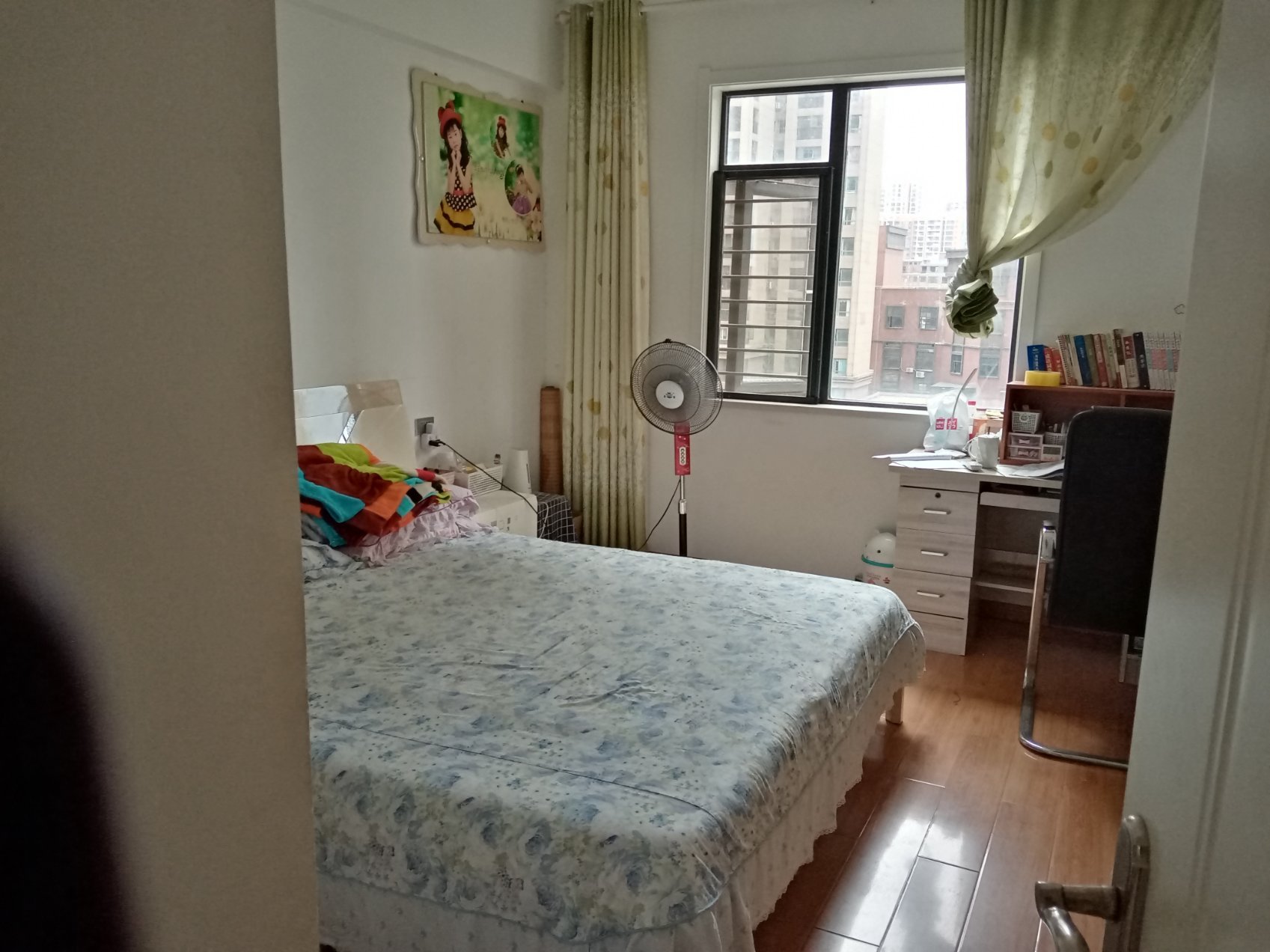 城南元泰精装三房，出门是 ，直接拎包入住