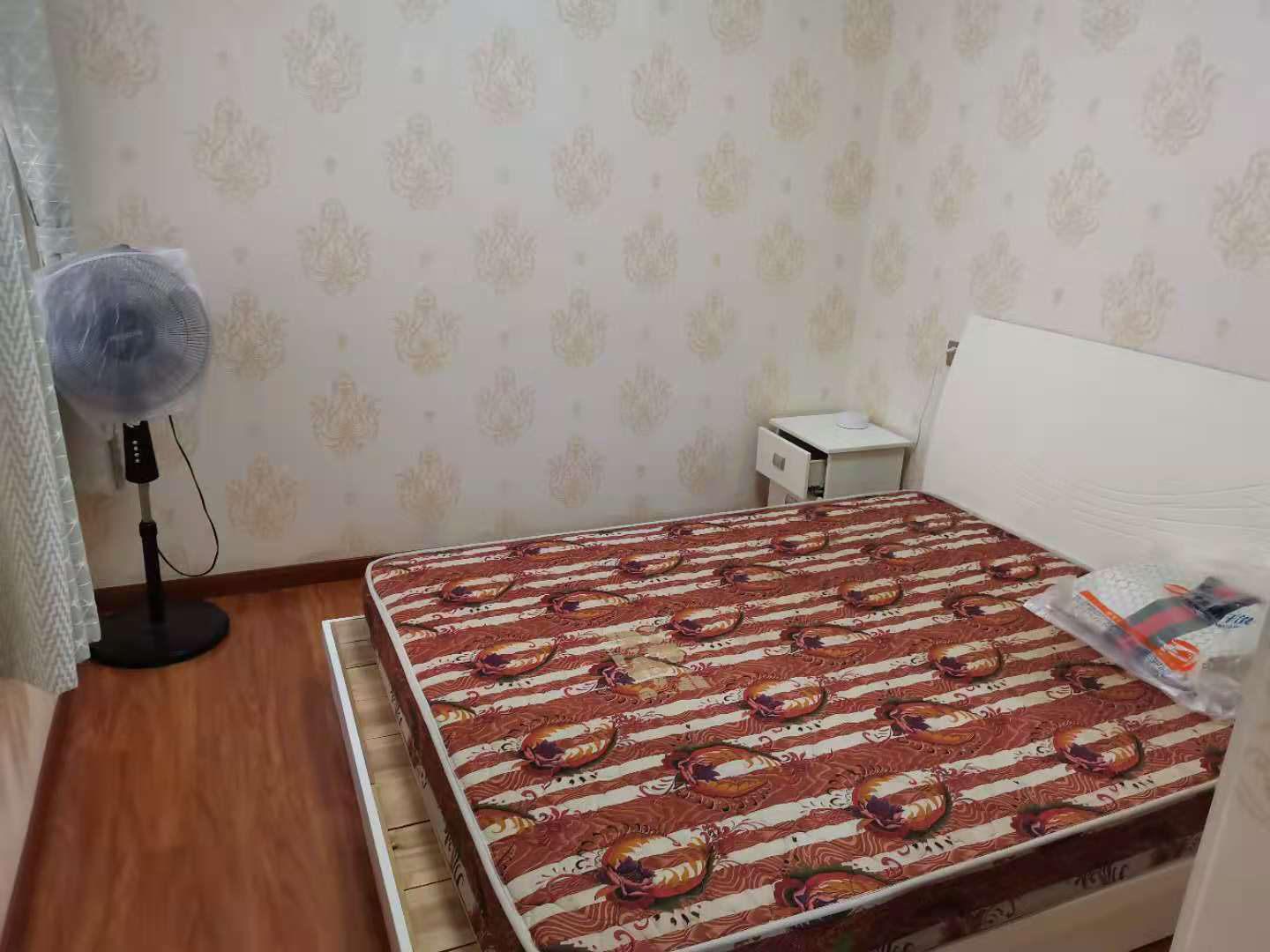 验三小旁边新城壹号精装小三房直接入住配合过户