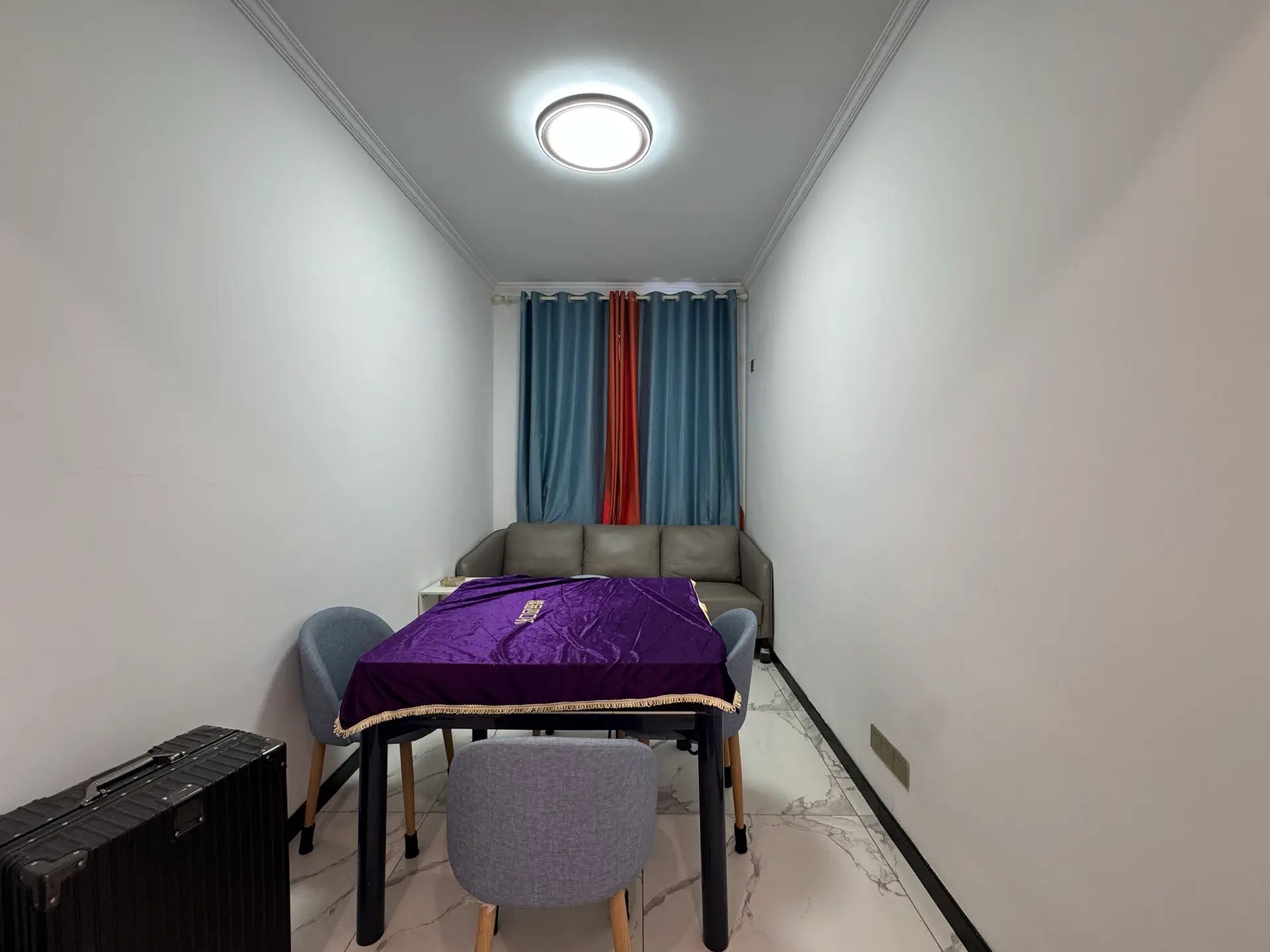 捡漏，康湾一品，3单价800，精装4房2卫，证满二，亏本出售