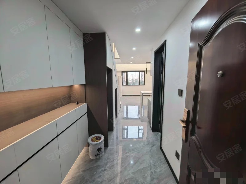 339，急售，城南复式，吾悦旁，仙桃碧桂园，35万，公寓有证，送车位，