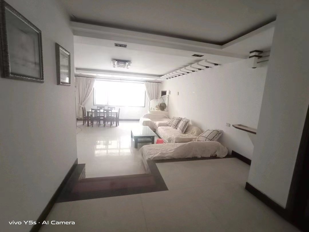 老城区摩托车市场大三房