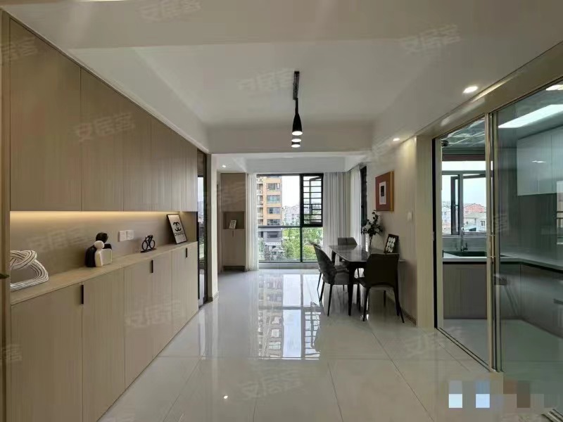 新上捡漏房，城南沔阳天泽园，精装三房两卫，南北双阳台边户，电梯小高层