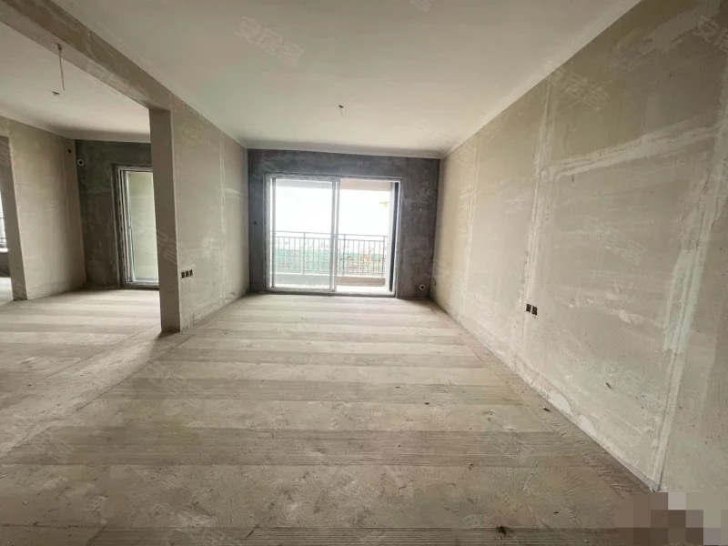 城南，金科，边户，业主抖降15万，单价3200，边户，大三房，南北通透，好楼层