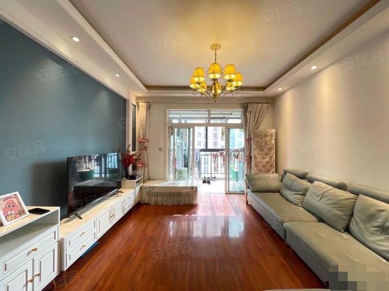 257， 速度捡漏，房东降价了， 三丰鼎城，好楼层 ，小高层，精装大三房，单价4536，,仙桃xiao学