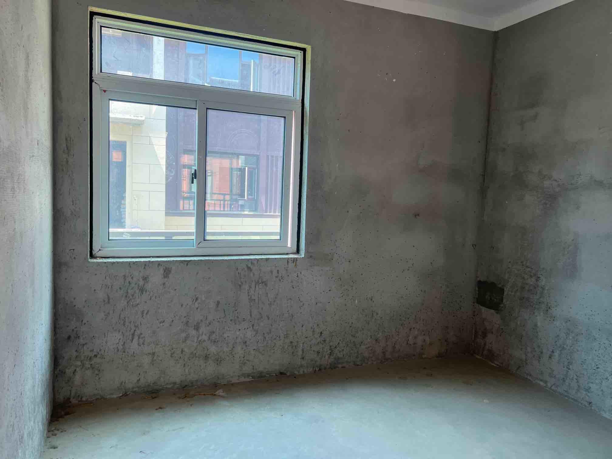 直降60万，祥生观棠府边户联排别墅，大院子，急卖，随十看房，可谈