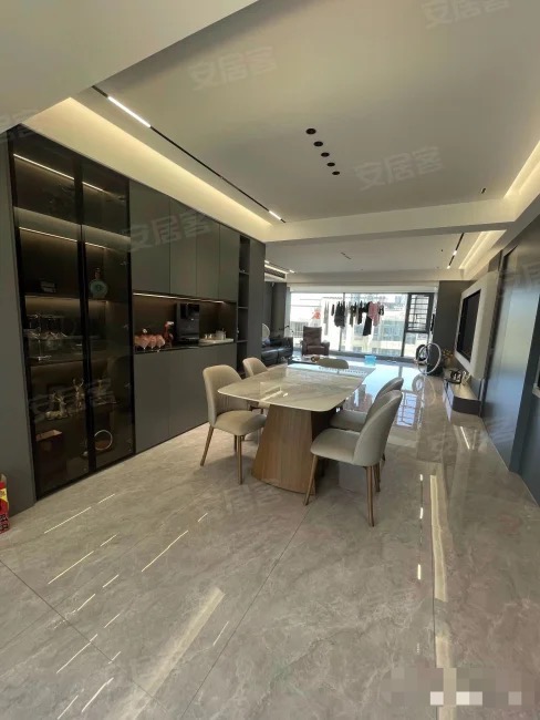 城南天花板，蓝天花园，纯人车分流，纯东边户，豪装三房