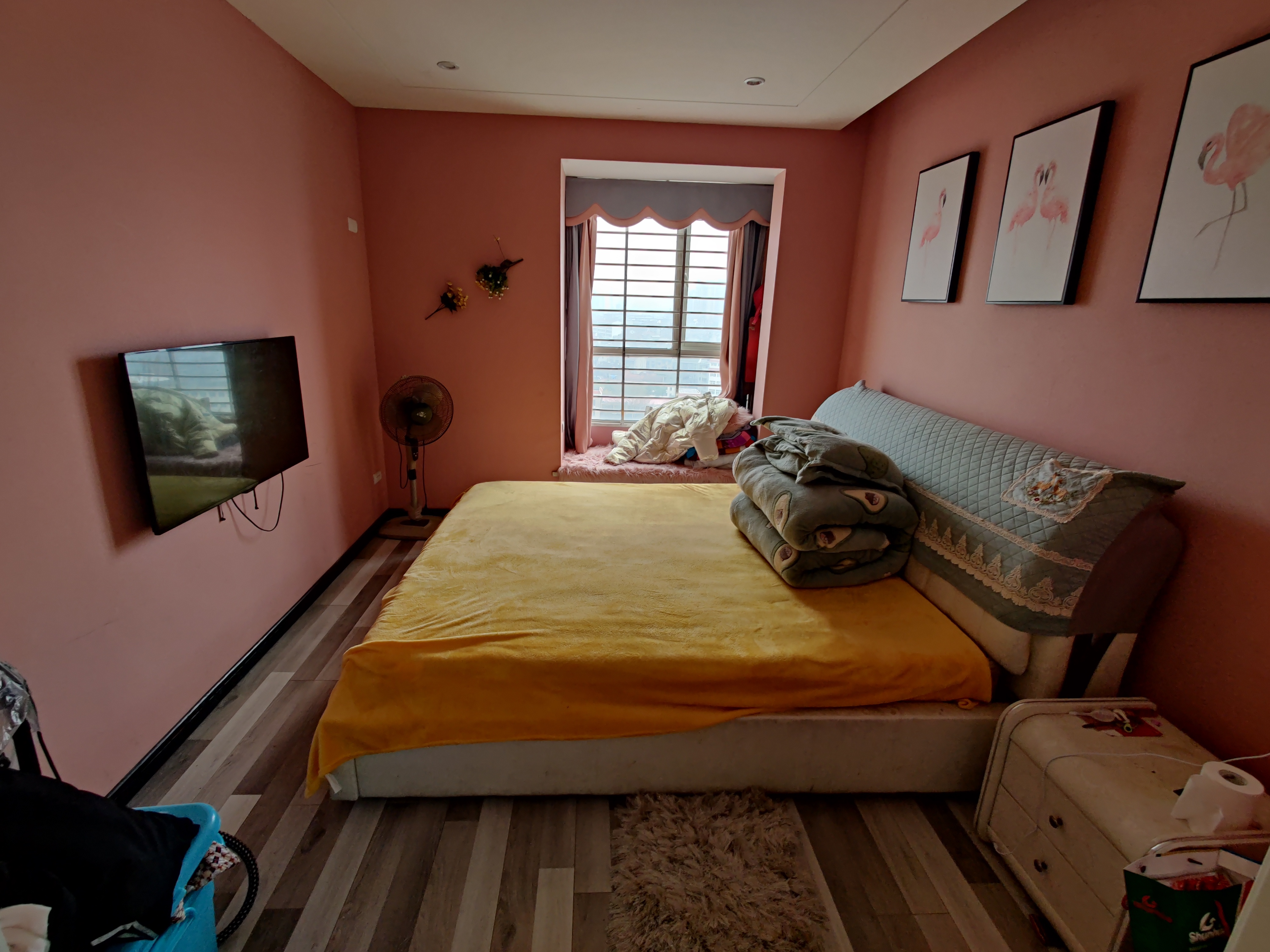 江滩公园旁 水云间  精装修小三室  电梯凤凰层  小区自带幼儿园