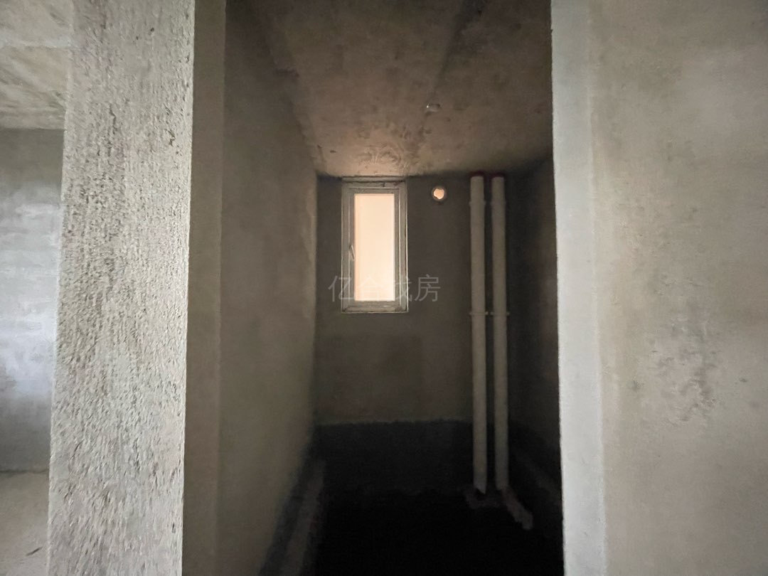 290，捡漏，交投洋房，单价3700，3房2厅2卫，拼手速，南边无遮挡，采光视野YYDS，证满二