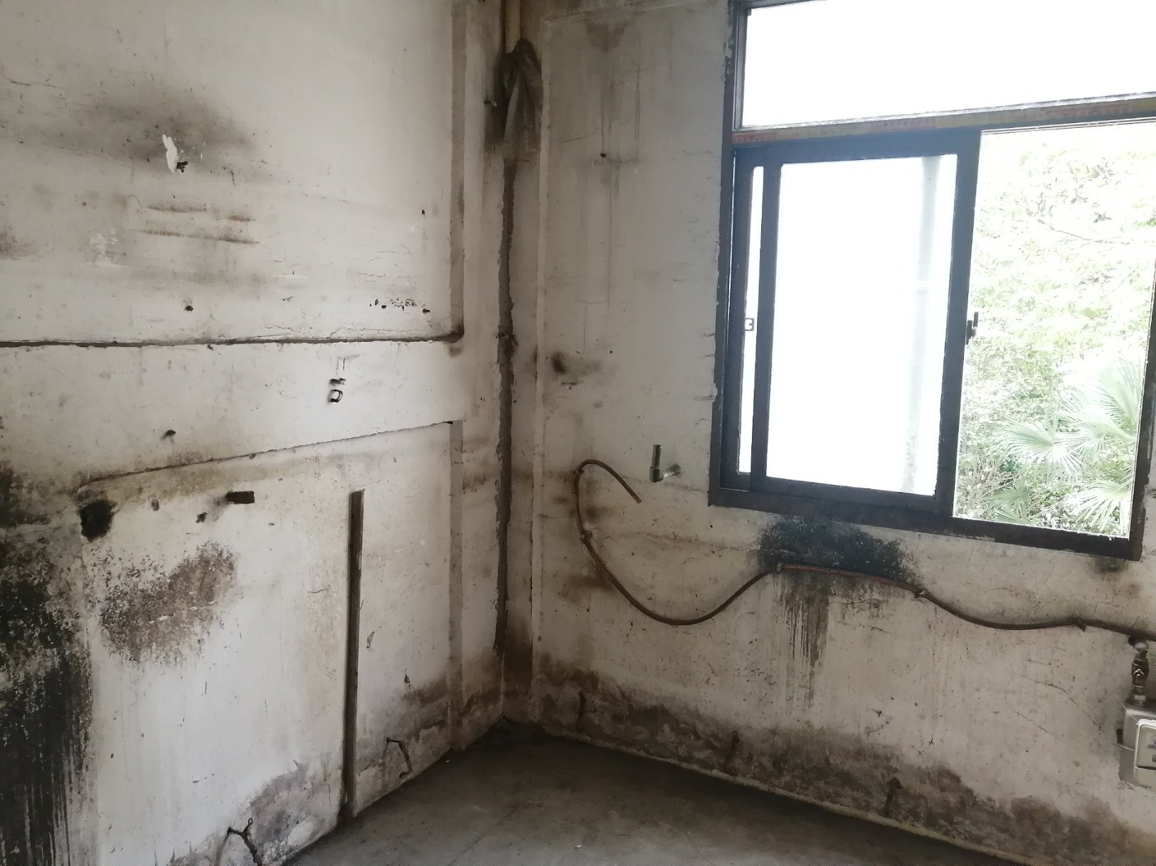 江汉名居毛坯四房，楼层非常到位，房间非常大，采光非常好