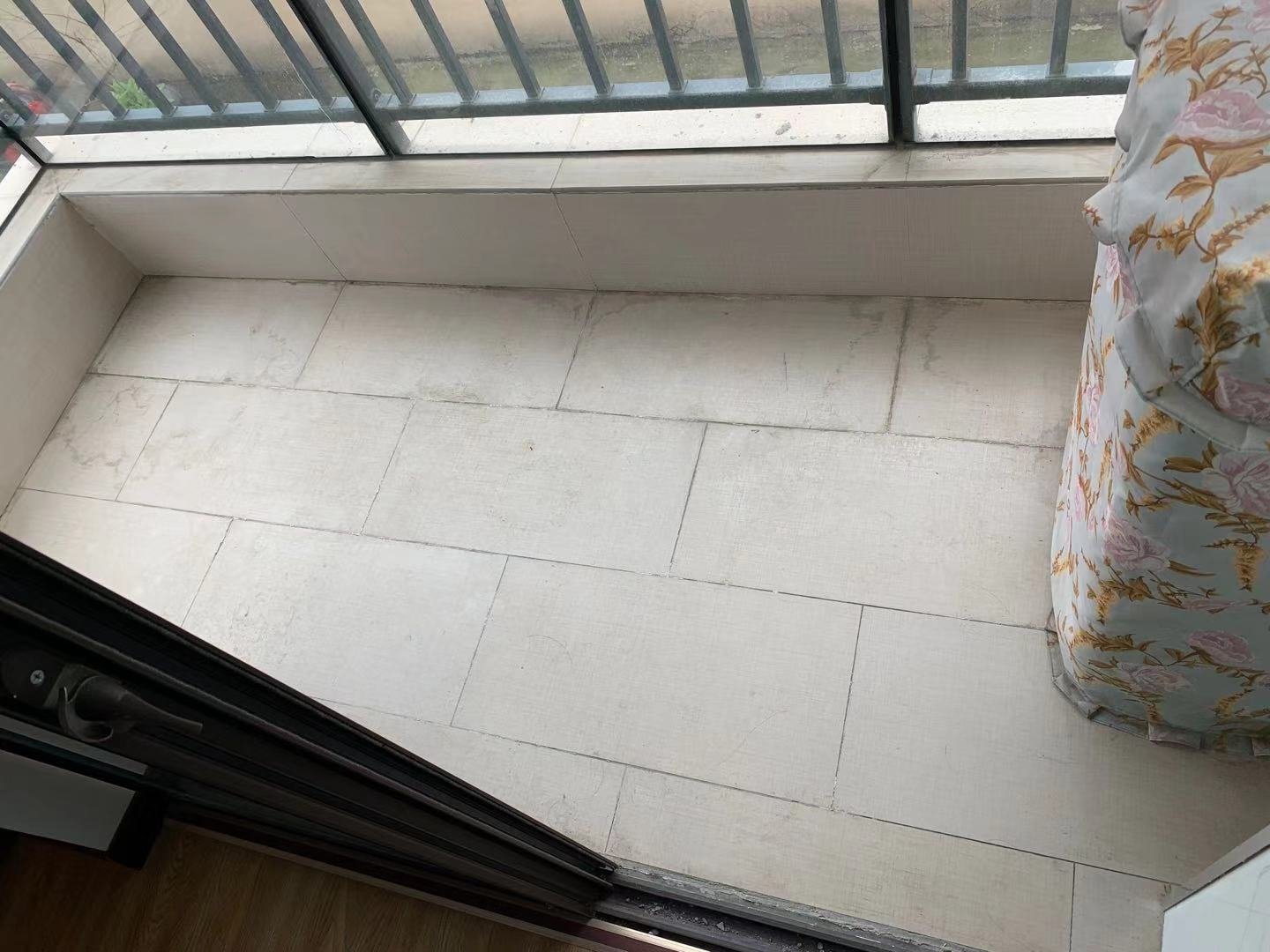 荣怀及第世家B区两室一厅一卫，稀有小户型，