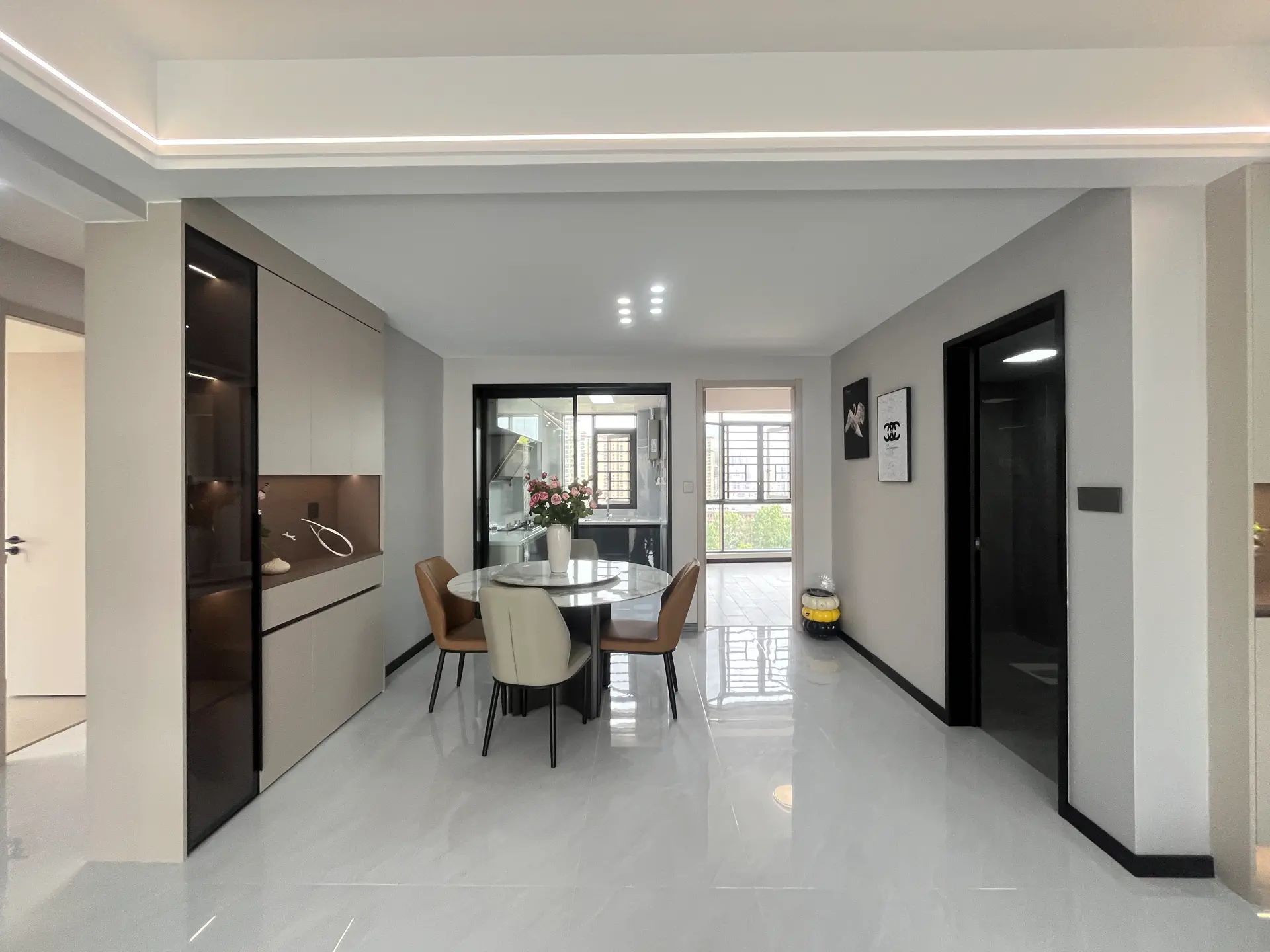 城南，沔阳公园旁，精装4房，电梯好楼层，南北通透，证满二